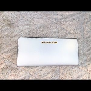Michael Kors Jet Set large bifold wallet